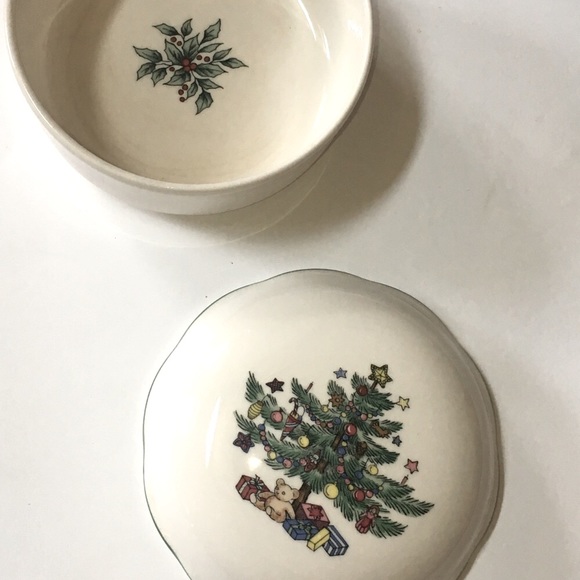 NIKKO JAPAN Vintage Lidded Christmas Tree Holiday Trinket Round Porcelain - Picture 3 of 8